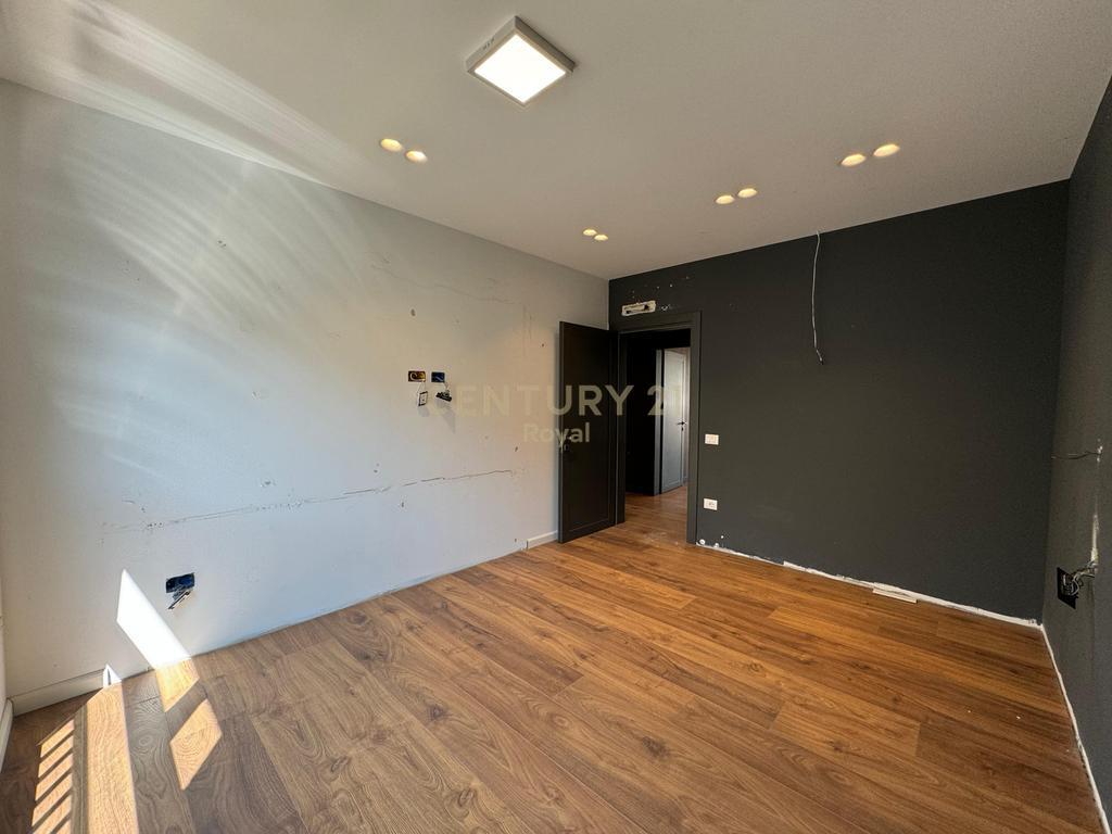 LEDA (royal116493) appartamento 2+1+2 in vendita vicino al lago secco, tirana - 350.000 €