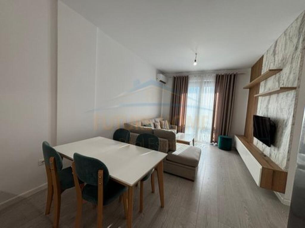 Affitto, Appartamento 2+1+2, Via 5 Maggio, Tirana