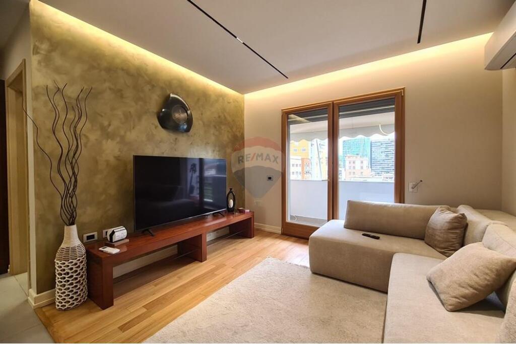 2+1+2 apartment for rent near the Artistic High School!