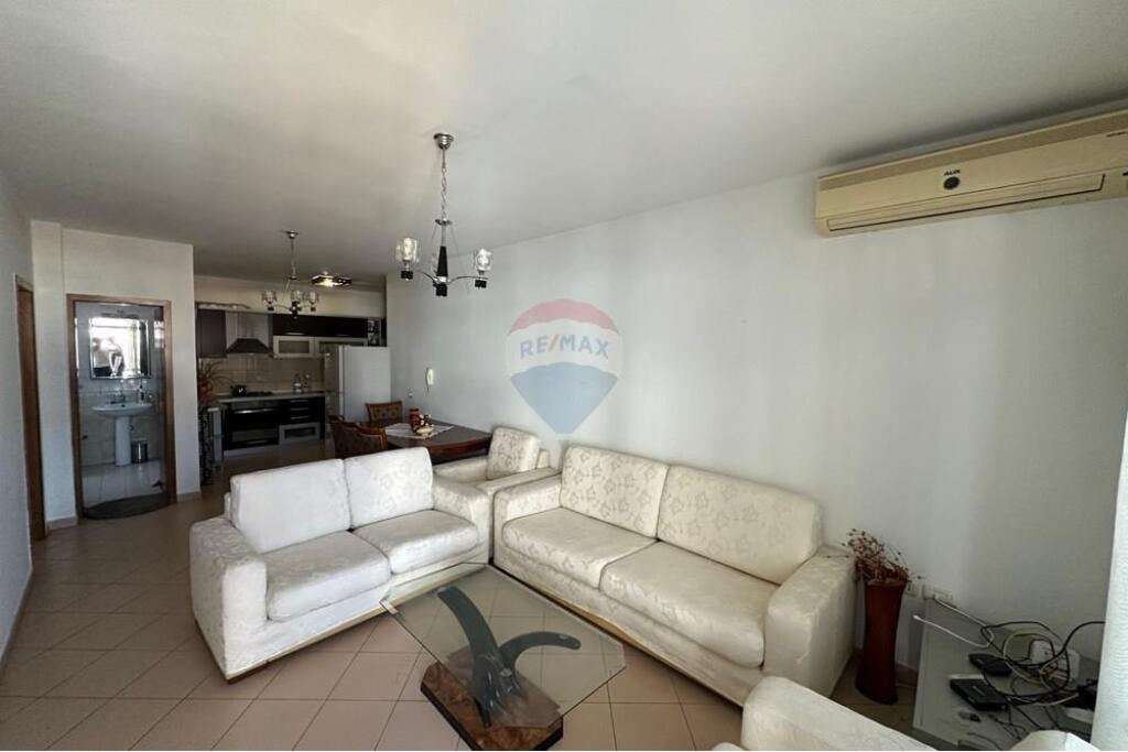APARTMENT 2+1+2 FOR SALE NEAR THE RED SCHOOL