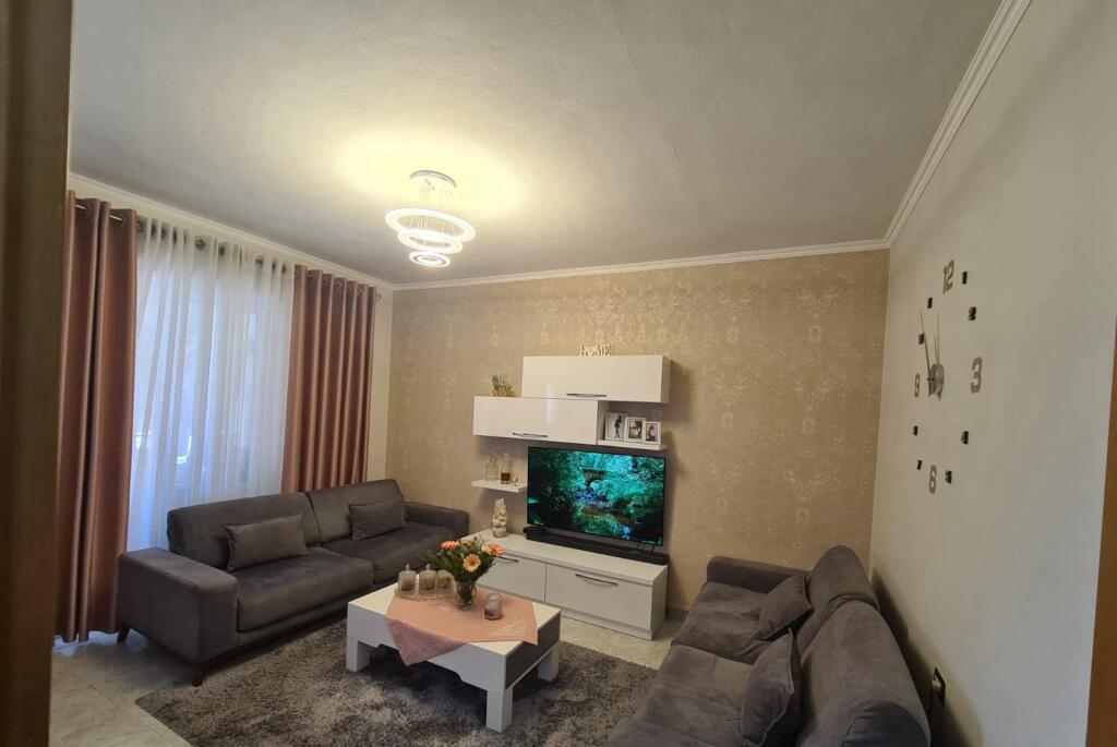 APARTMENT FOR RENT 1+1 KONGRESI MANASTIRIT 55,000 LEKE