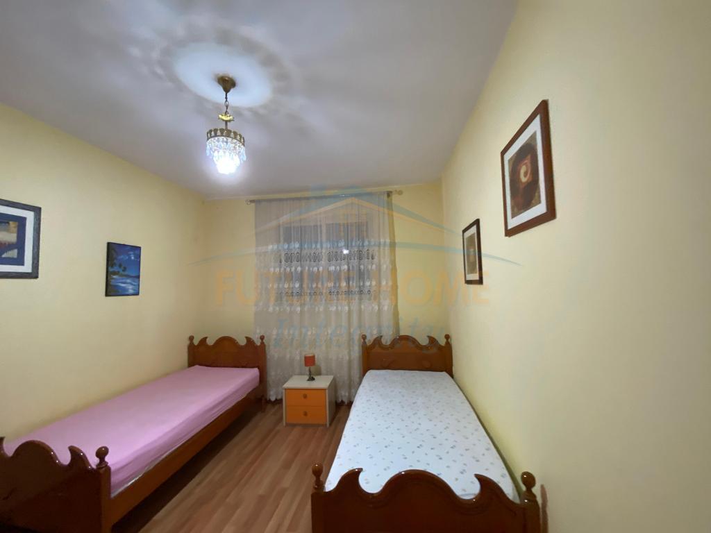 Qera, Apartament 2+1+Parkim, Ish Tregu Elektrik, Tiranë.