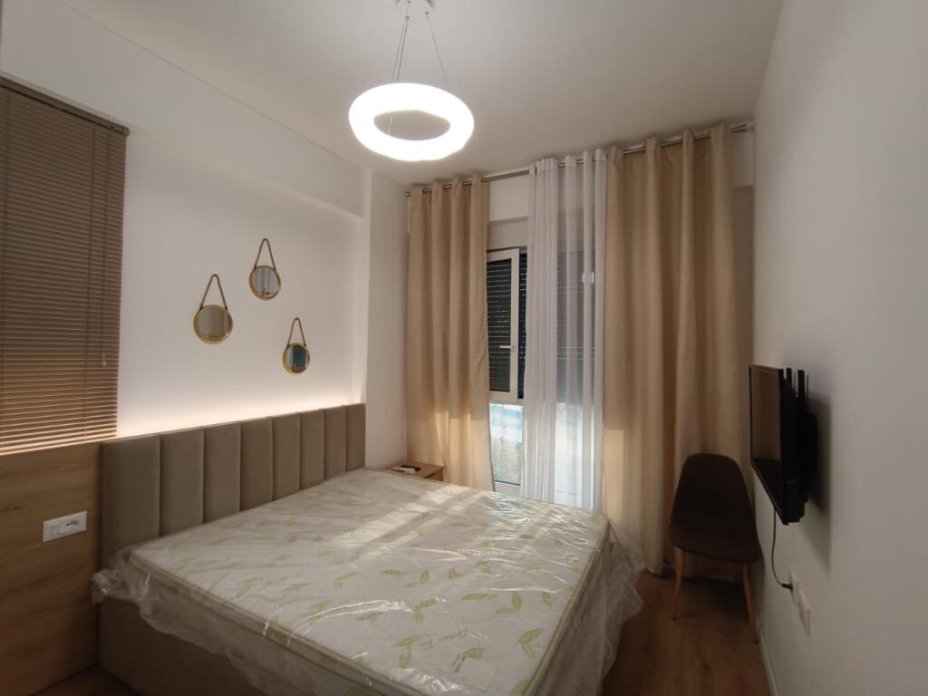 Jepet me qera apartament 1+1 freks