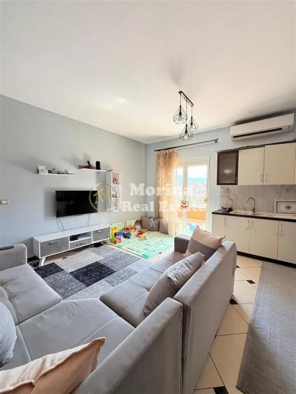 Private Entrance 2+1+Parking, Sauk, 450 euro/month,
