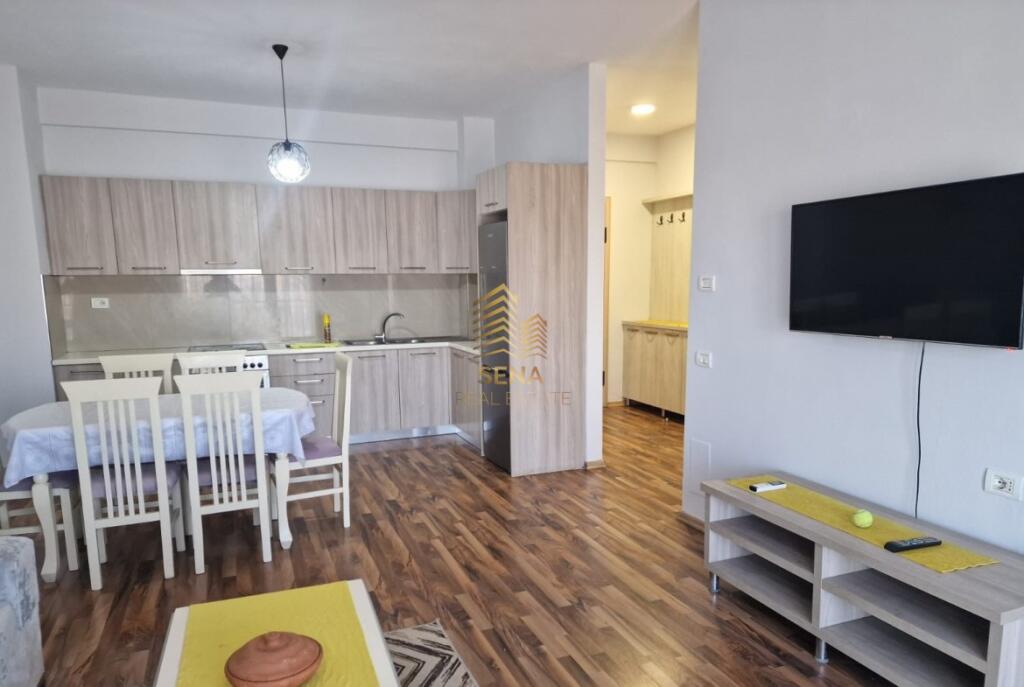 Rent, Apartment 2+1+balcony+Parking Spot, Green City Complex, Astir, 600 Euro