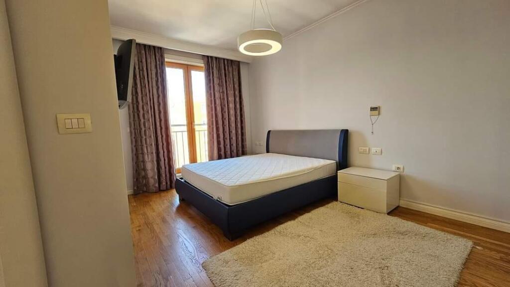 Appartamento 2 +1+2+garage in affitto a Bllok