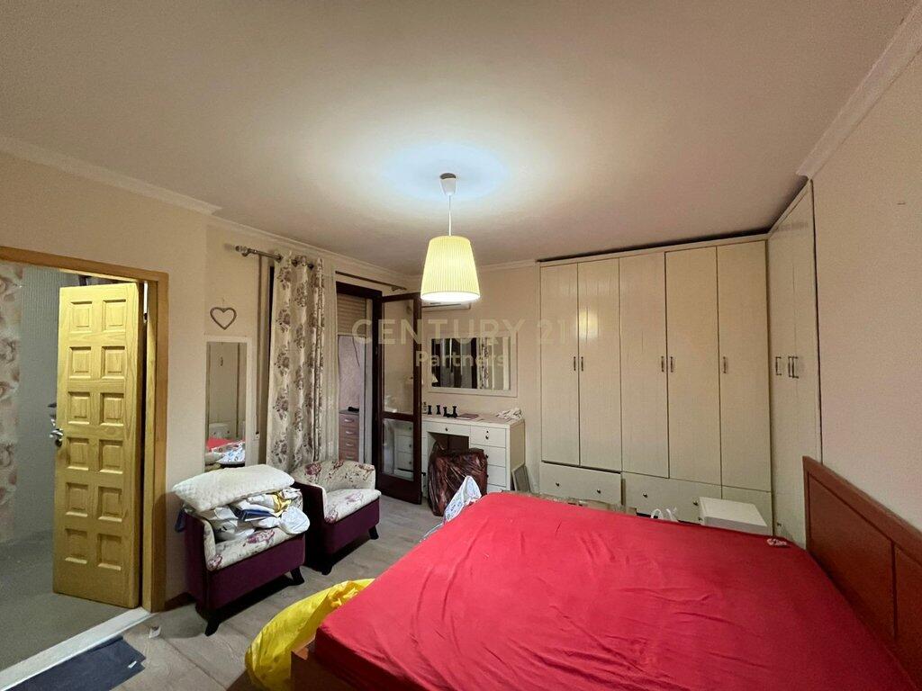 LEDA (partners116270) FOR SALE 2+1+2 NEAR THE BOTANICAL GARDEN, CLOSE TO THE SELITES MOSQUE! - 180,000 €