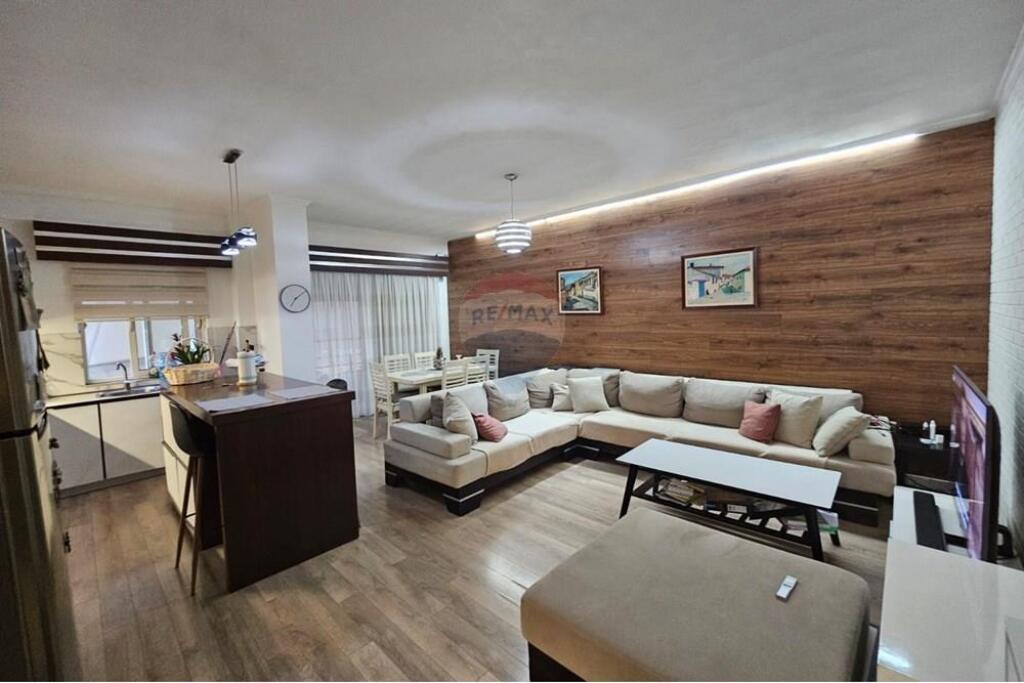 3+1 apartment for sale in Yzberisht!