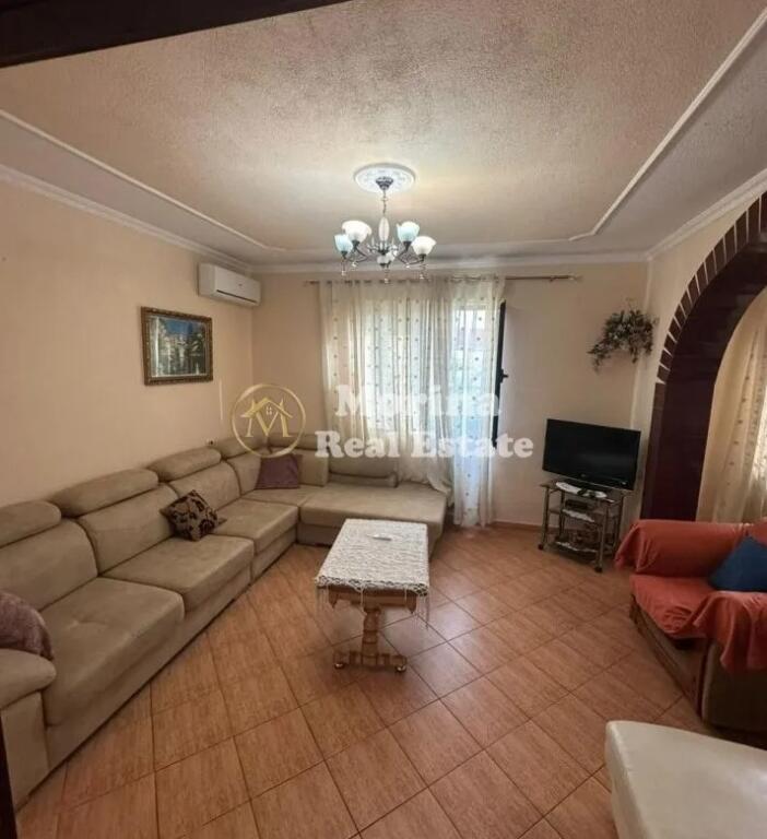 Affitto, Ingresso Privato 1+1+Annesso, QTU, 300 euro/mese