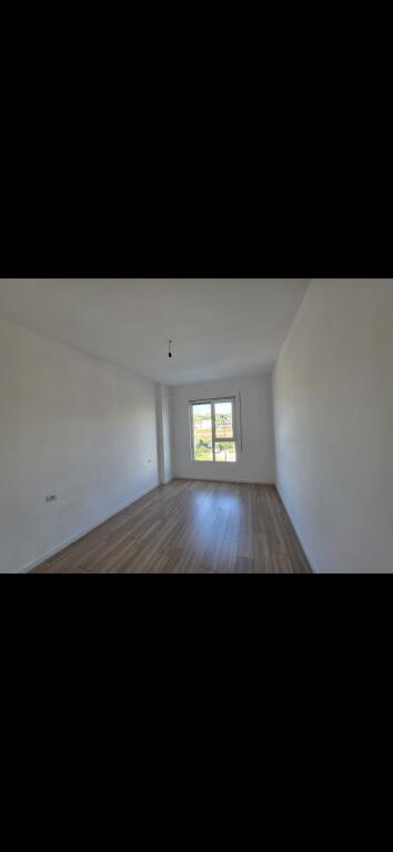 Paskuqan Jepet Apartament 2+1+2 Me Qera