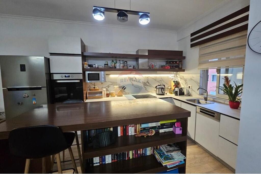 3+1 apartment for sale in Yzberisht!