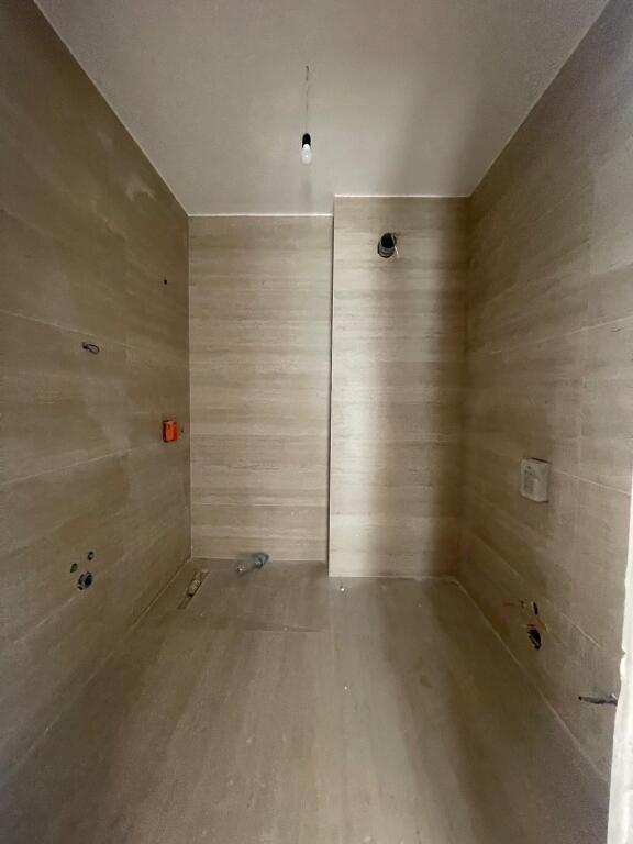 📢 VENDESI APPARTAMENTO 3+1+2 – COMPLESSO DIELLON, PASKUQAN 🏡