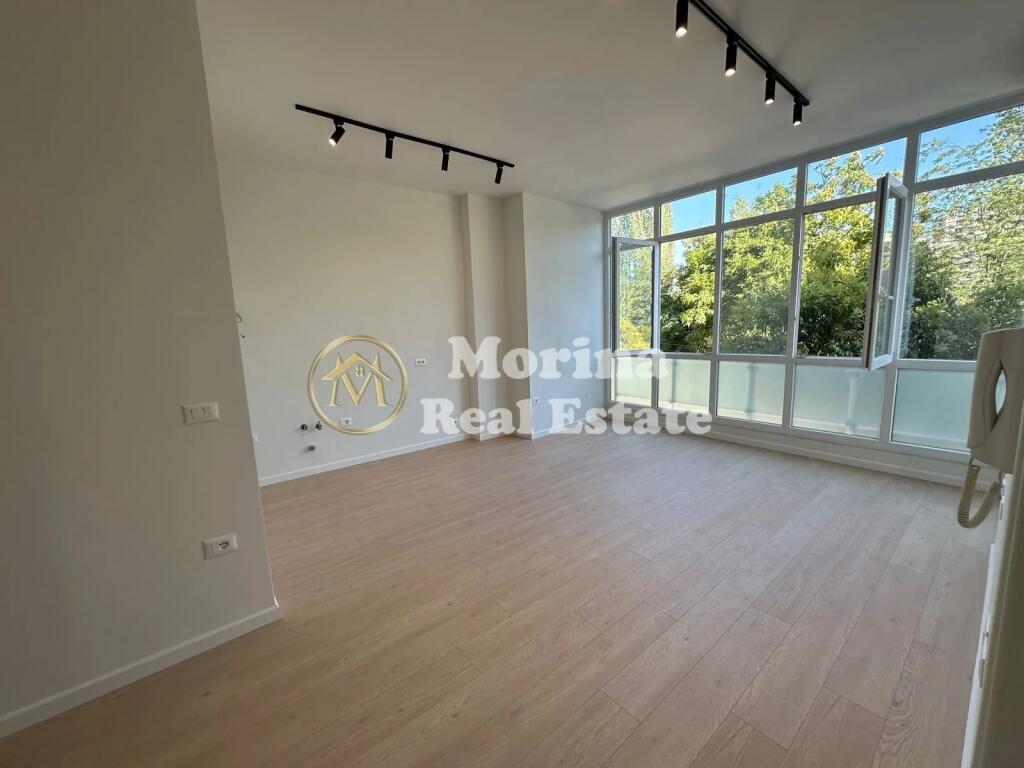Rent, Business Premises Bulevardi Ri, 500 euros/month