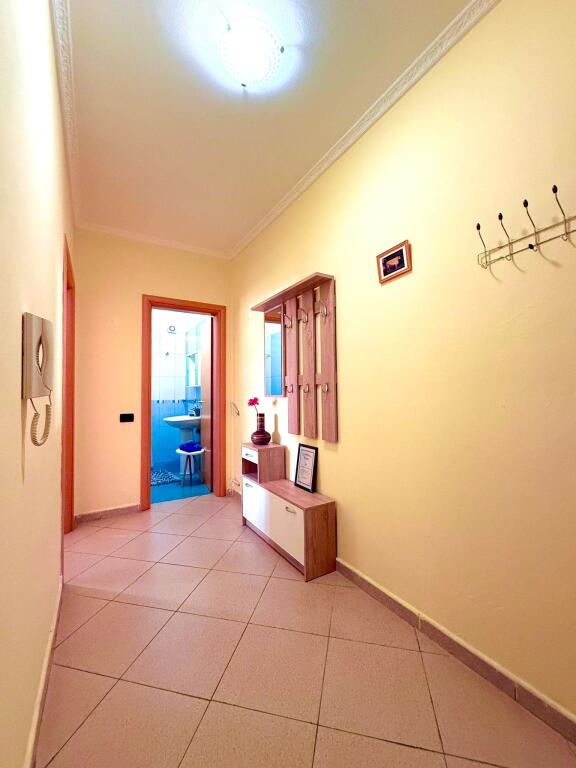 Apartament modern i madh pranë Lungomare VETËM PËR STUDENTË