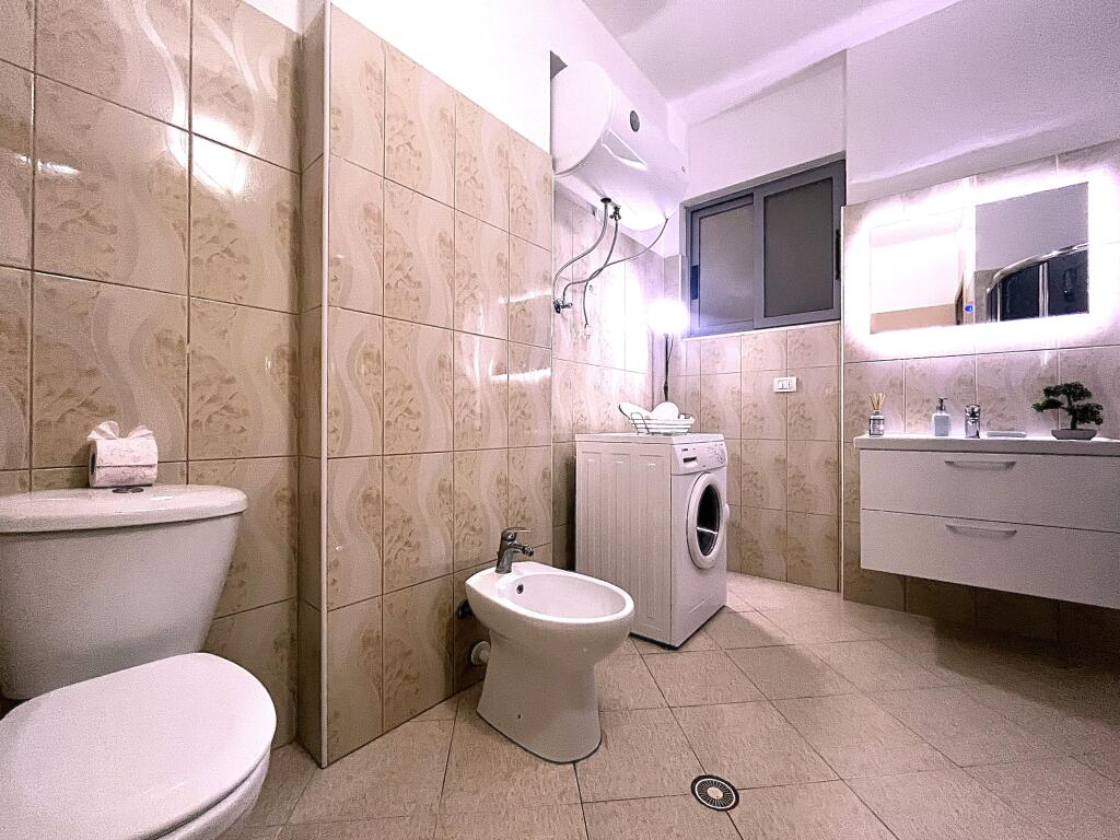 Apartament modern i madh pranë Lungomare VETËM PËR STUDENTË