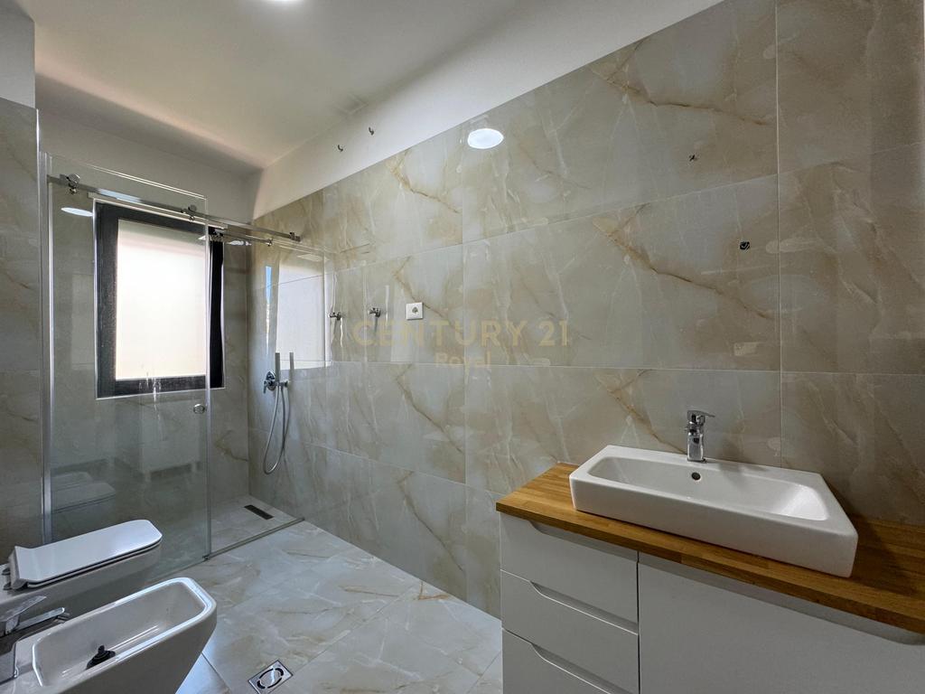 LEDA (royal116493) appartamento 2+1+2 in vendita vicino al lago secco, tirana - 350.000 €