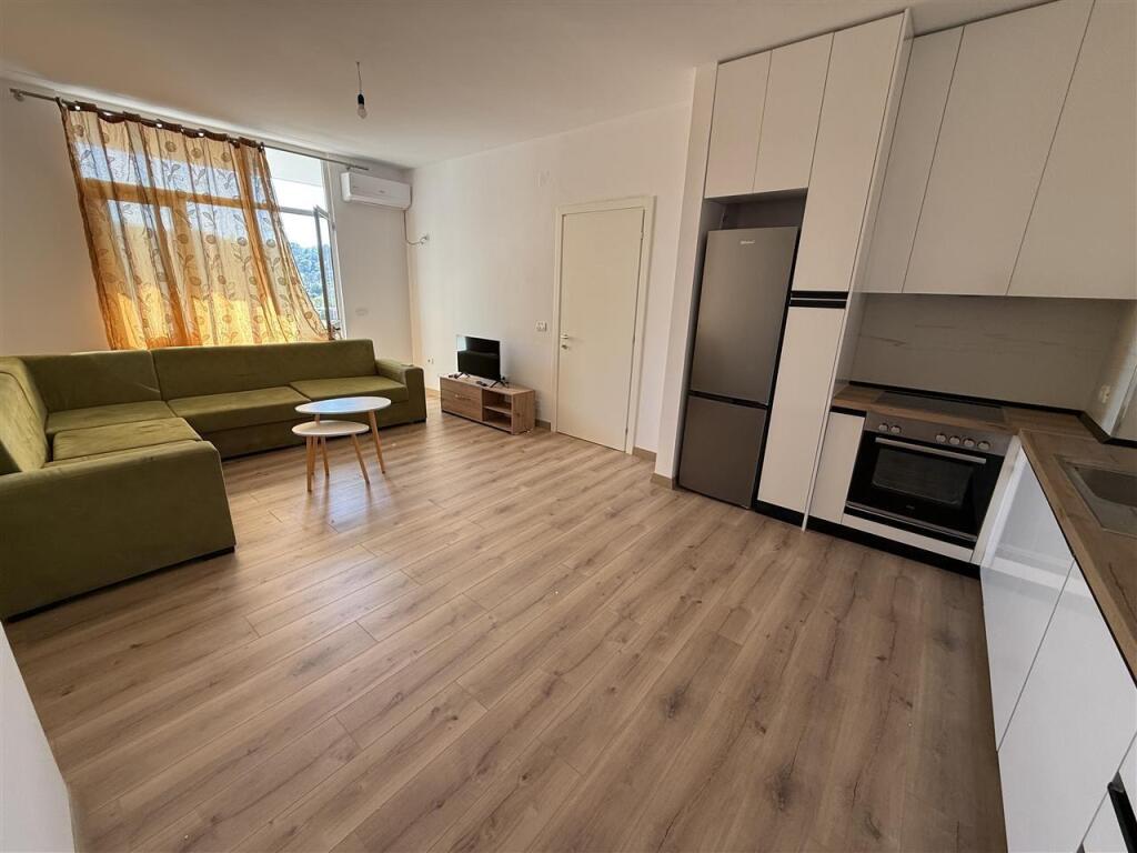 Appartamento in affitto 1+1 Astir 400 Euro