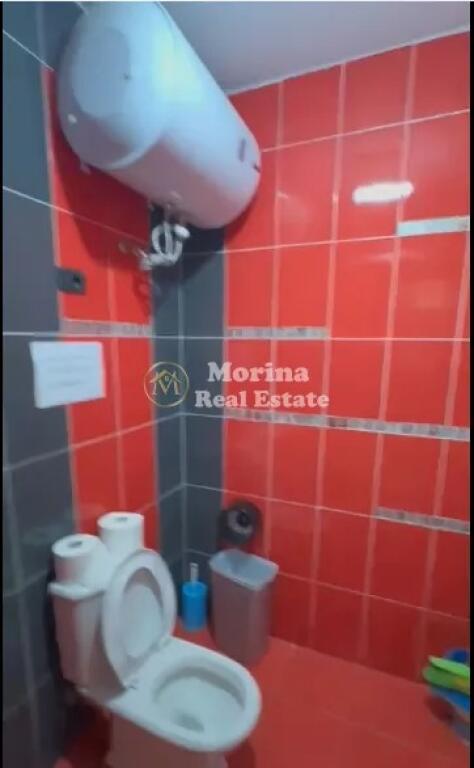 Shitje, Ambient Biznesi, ne Bllok, Cmimi 325000 Euro.