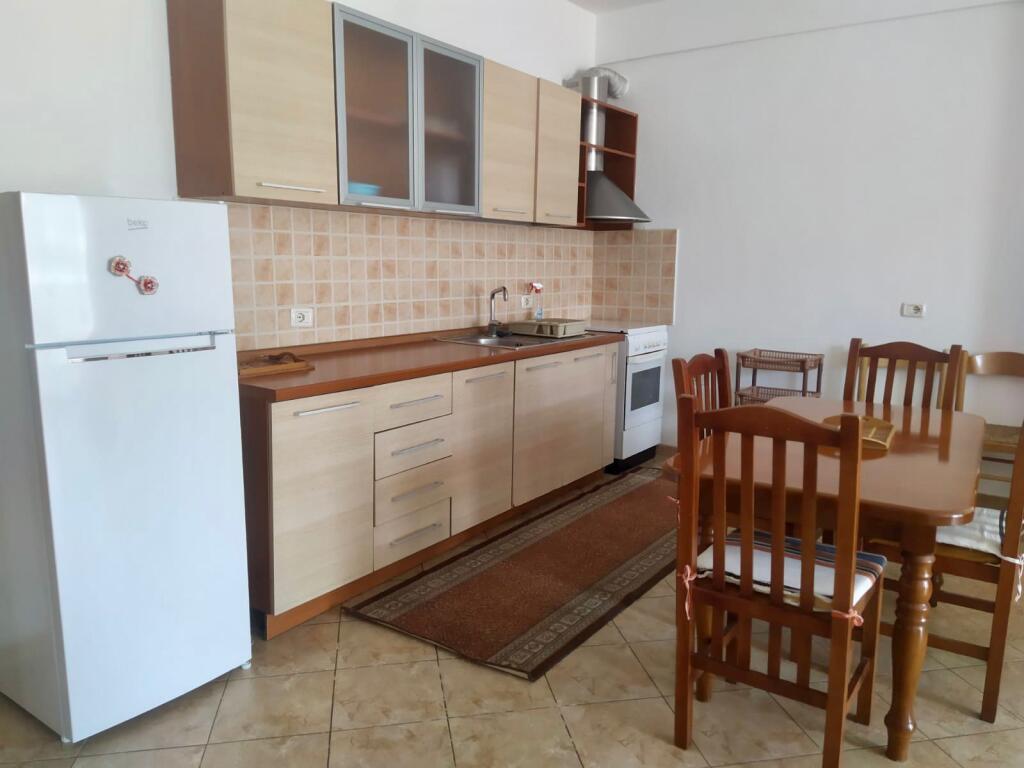 📣 QERA Apartament 1+1, Rruga "Riza Cerova"