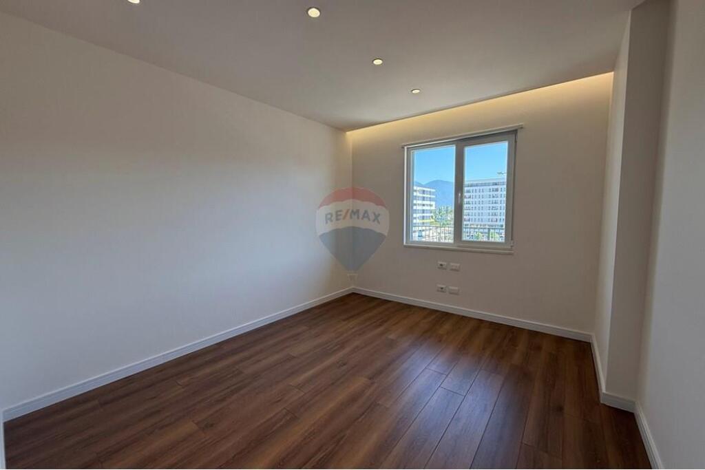APARTAMENT 2+1 PER SHITJE TE UNIVERS CITY