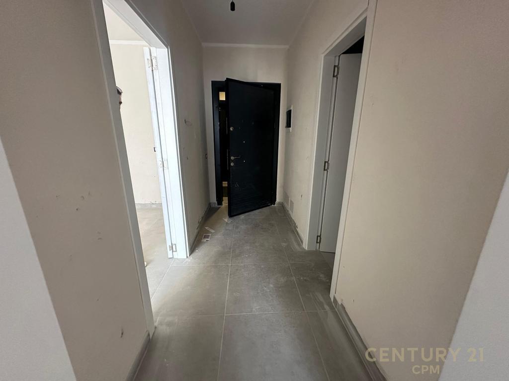 SHESIM APARTAMENT 1+1 TEK MET INVEST,LIQENI I THATE!