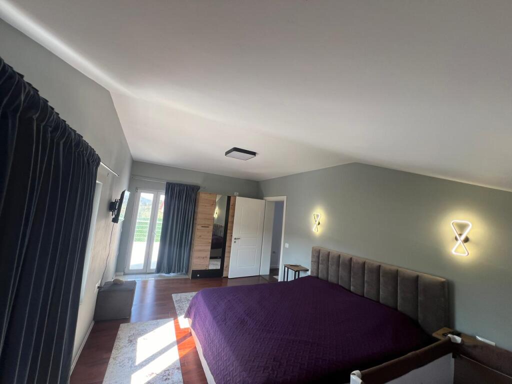 🏡 3-STORY VILLA FOR RENT – LUNDËR, near TEG