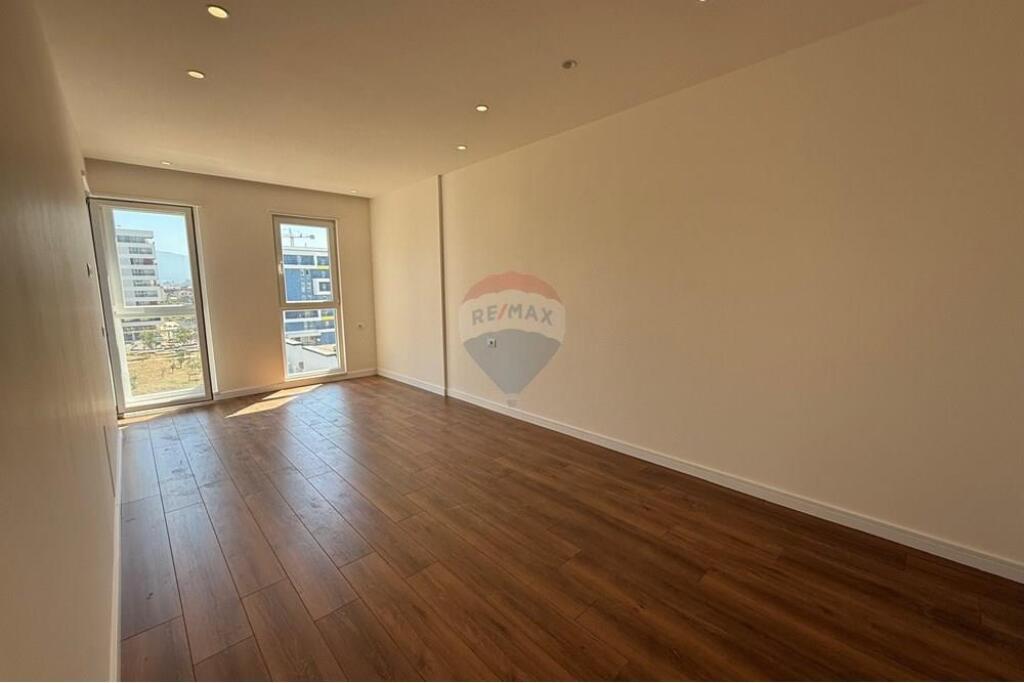 APARTAMENT 2+1 PER SHITJE TE UNIVERS CITY
