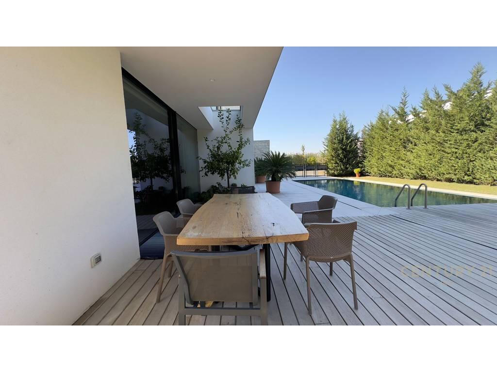 LEDA (IRG120691) VILË LUKSOZE PËR SHITJE NË MJULL-BATHORE! - 2,000,000 €