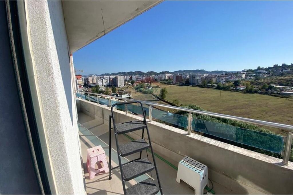 APARTAMENT 2+1+2 ME QIRA NE ASTIR!