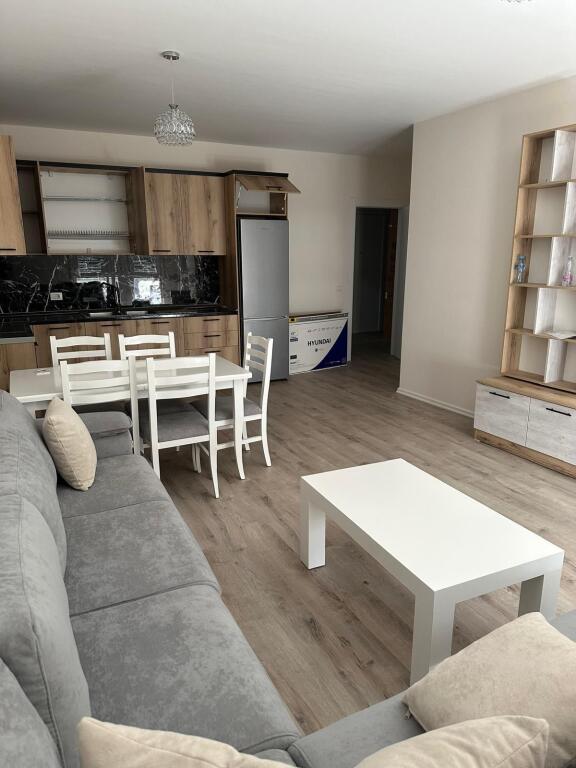Jepet me qira apartament 2+1 5 maji