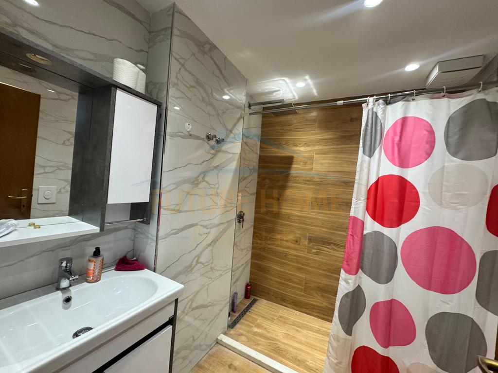 Qira Apartament 2+1+2, Zog i Zi , Tirane