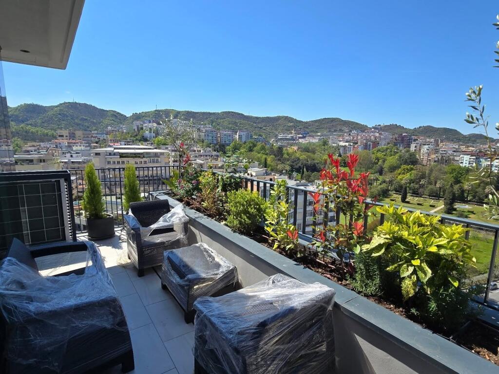 Apartament 2+1+2 për Qira te Lake View Rezidence