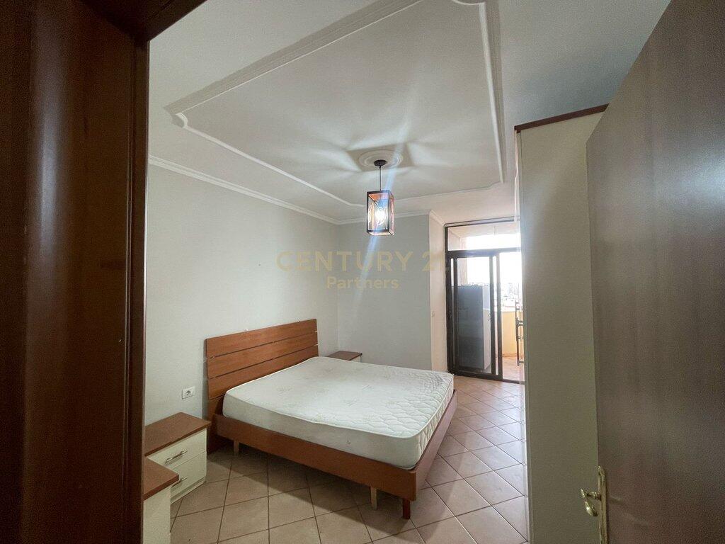 FOR RENT APARTMENT 1+1, AT GLOBE