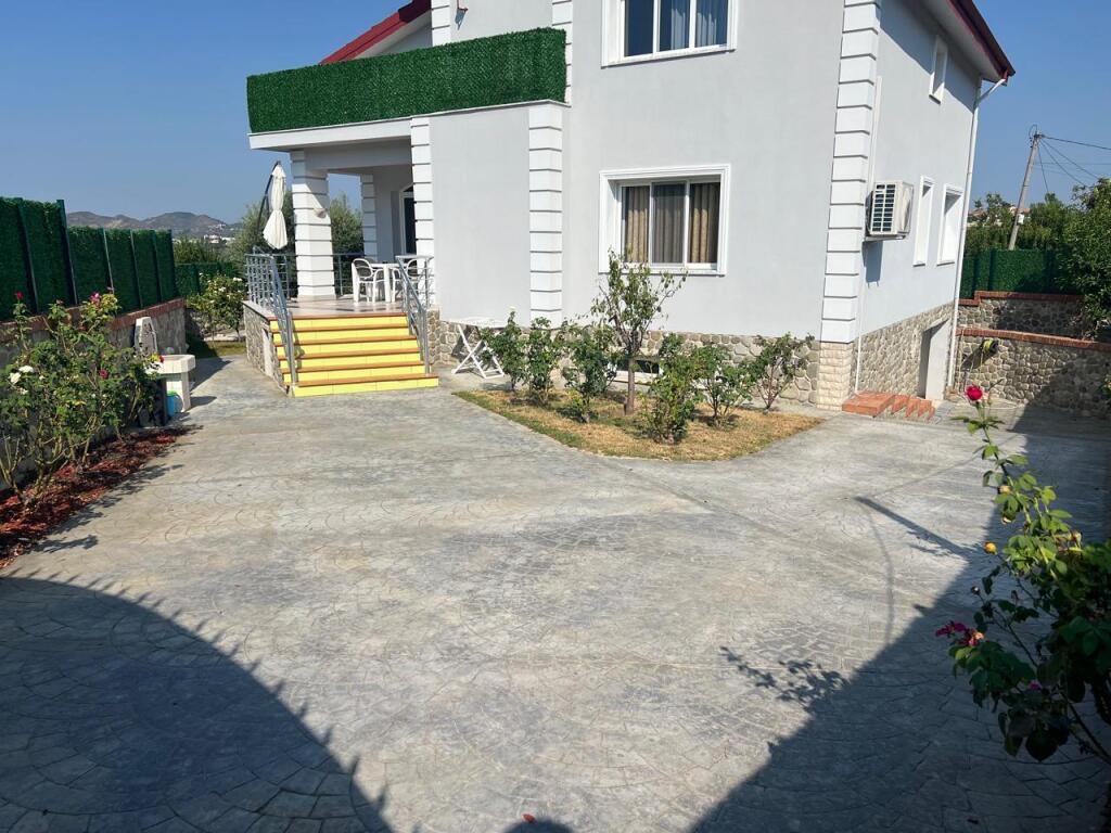🏡 3-STORY VILLA FOR RENT – LUNDËR, near TEG