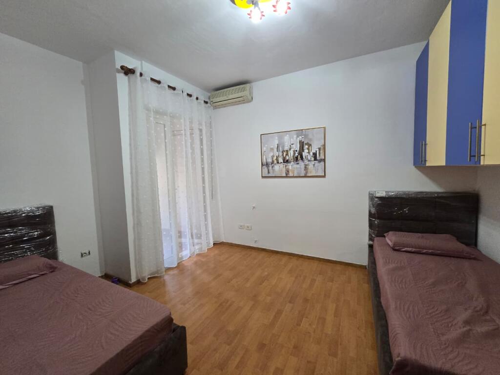 Apartament me Qira 2+1+2 te Kristal Center Komuna e Parisit