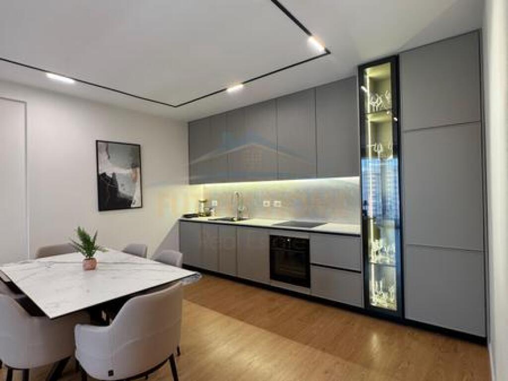 Shitet, Apartament 2+1+2, Rezidenca Future Home, Unaza e Re, Tiranë