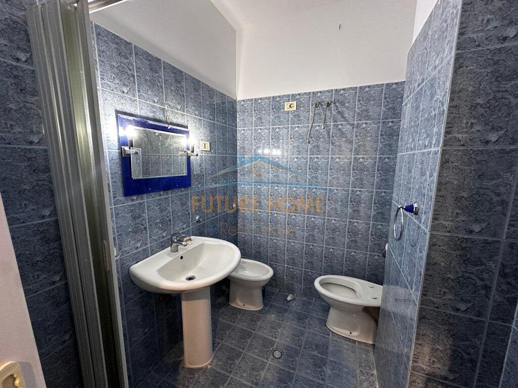Shitet,Apartament 1+1,Rruga Fortuzi,Tirane