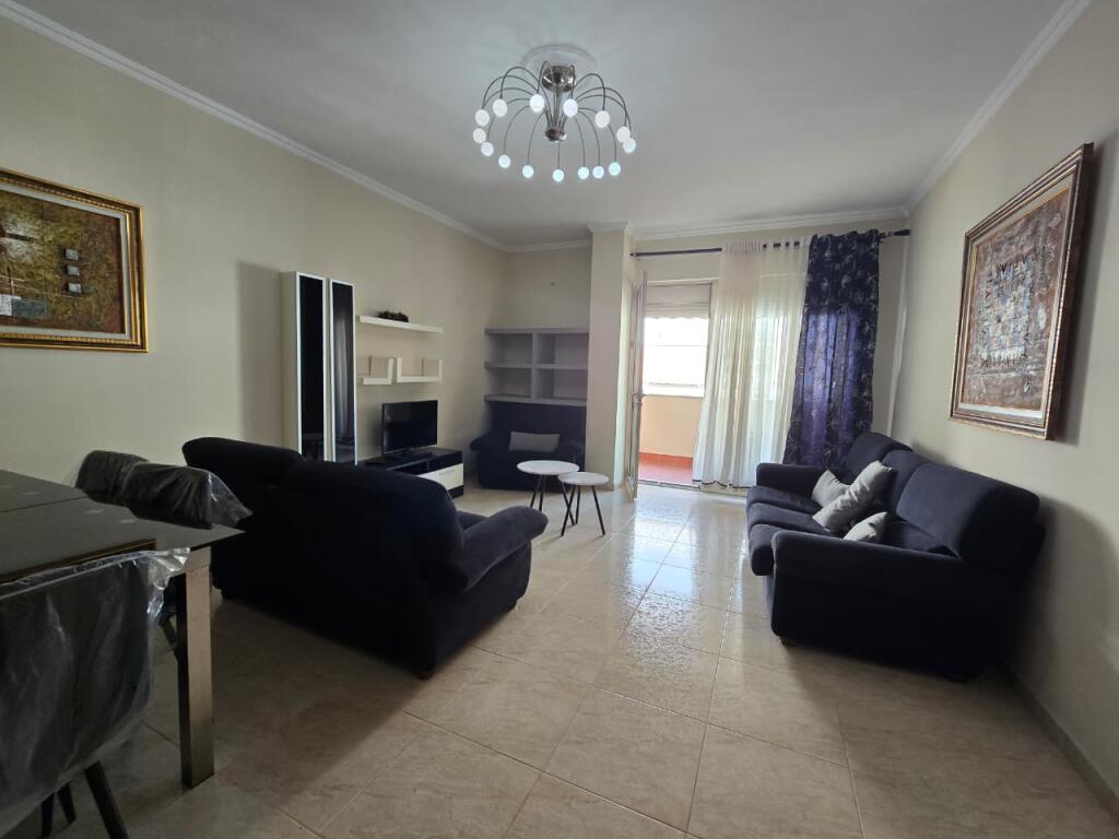 Apartament me Qira 2+1+2 te Kristal Center Komuna e Parisit