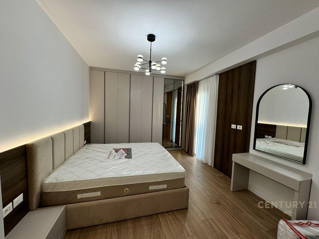 2+1 Apartment with Parking Space for Rent – Tirana Garden Building, Kavaja Street