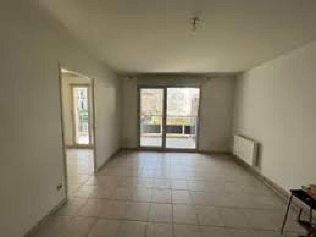 Apartment/Papafingo For Rent 4+1+3 At Dry Lake (ID B230148) Tirana