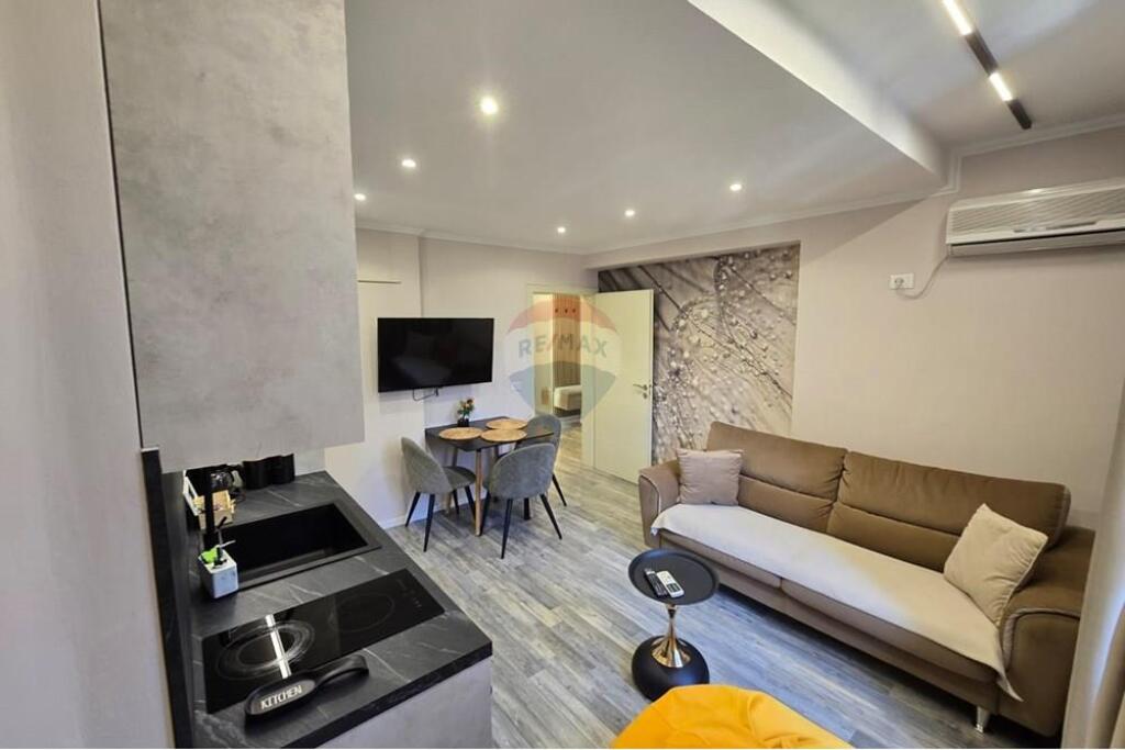 Apartment 1+1 for rent 9 Floors Center !