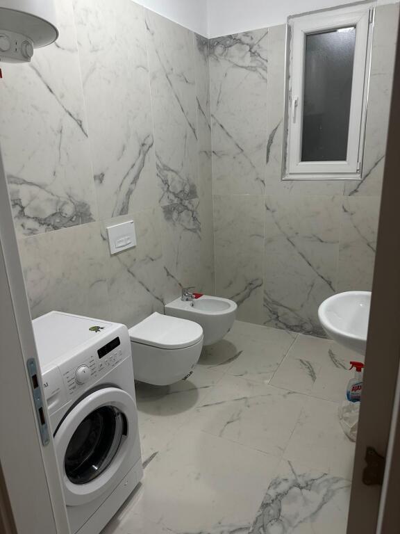 Jepet me qira apartament 2+1 5 maji