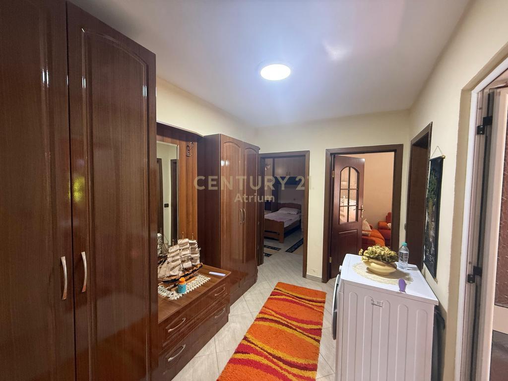 Shitet Apartament 3+1 – Zona e Oxhakut.  155,000 €