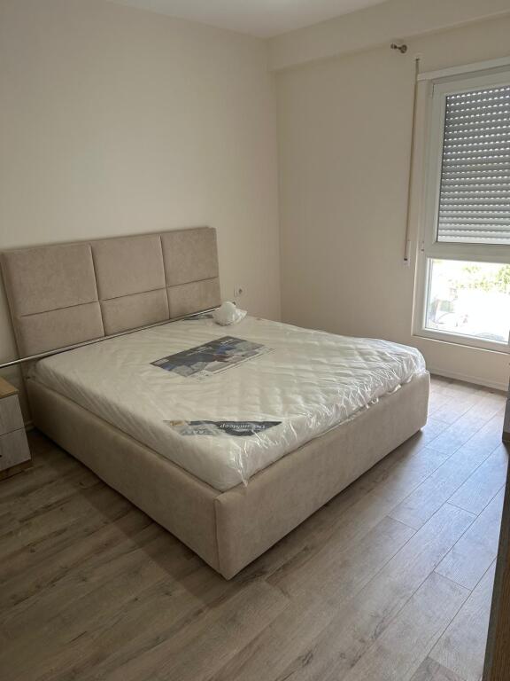 Jepet me qira apartament 2+1 5 maji