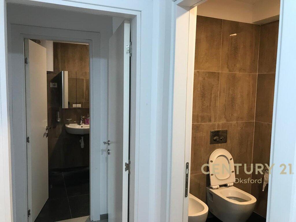 2+1+2 ME QIRA në Kompleksin Zirkon 500 € /muaj Sipërfaqe Bruto 104m2