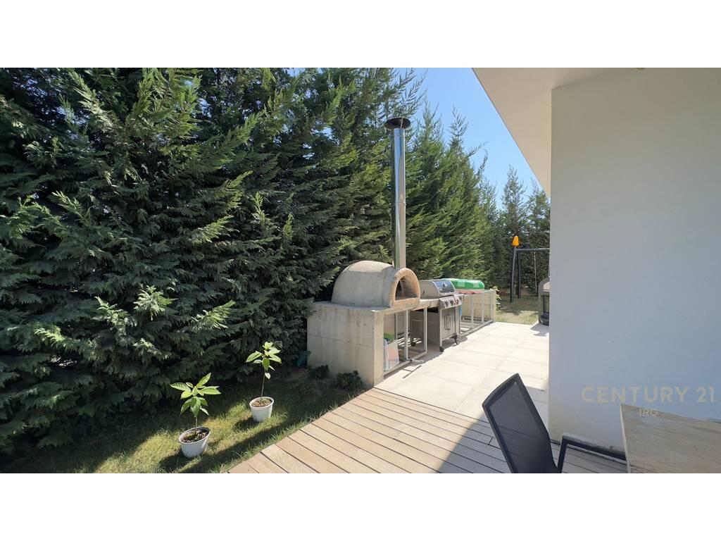 LEDA (IRG120691) VILË LUKSOZE PËR SHITJE NË MJULL-BATHORE! - 2,000,000 €