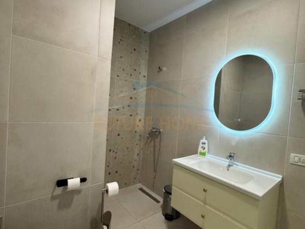 Shitet, Apartament 2+1+2, Rezidenca Future Home, Unaza e Re, Tiranë