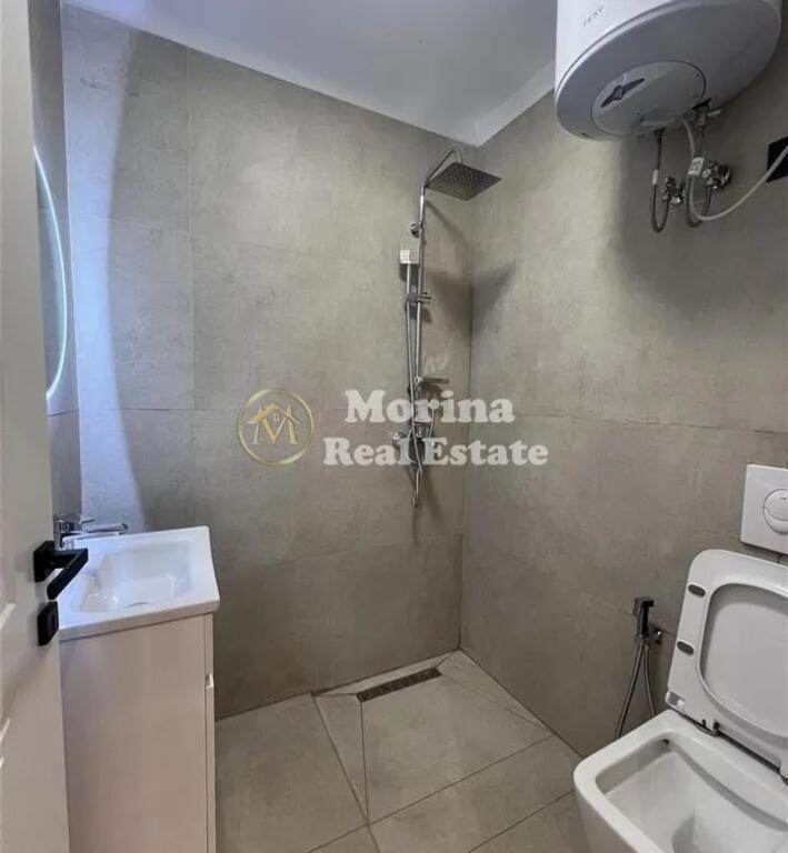 Shitet Apartament 1+ 1, te 21 Dhjetori, te Mozaiku,  Cmimi 105000 Euro.