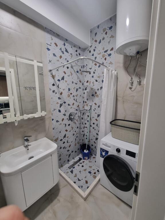 📣 QERA SUPER Apartament 1+1 📍 Kompleksi Mangalem, Ali Dem 🛣️ Rruga "Pasho Hysa" ✨