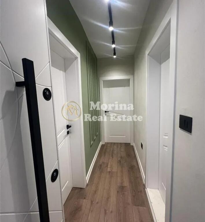 Shitet Apartament 1+ 1, te 21 Dhjetori, te Mozaiku,  Cmimi 105000 Euro.